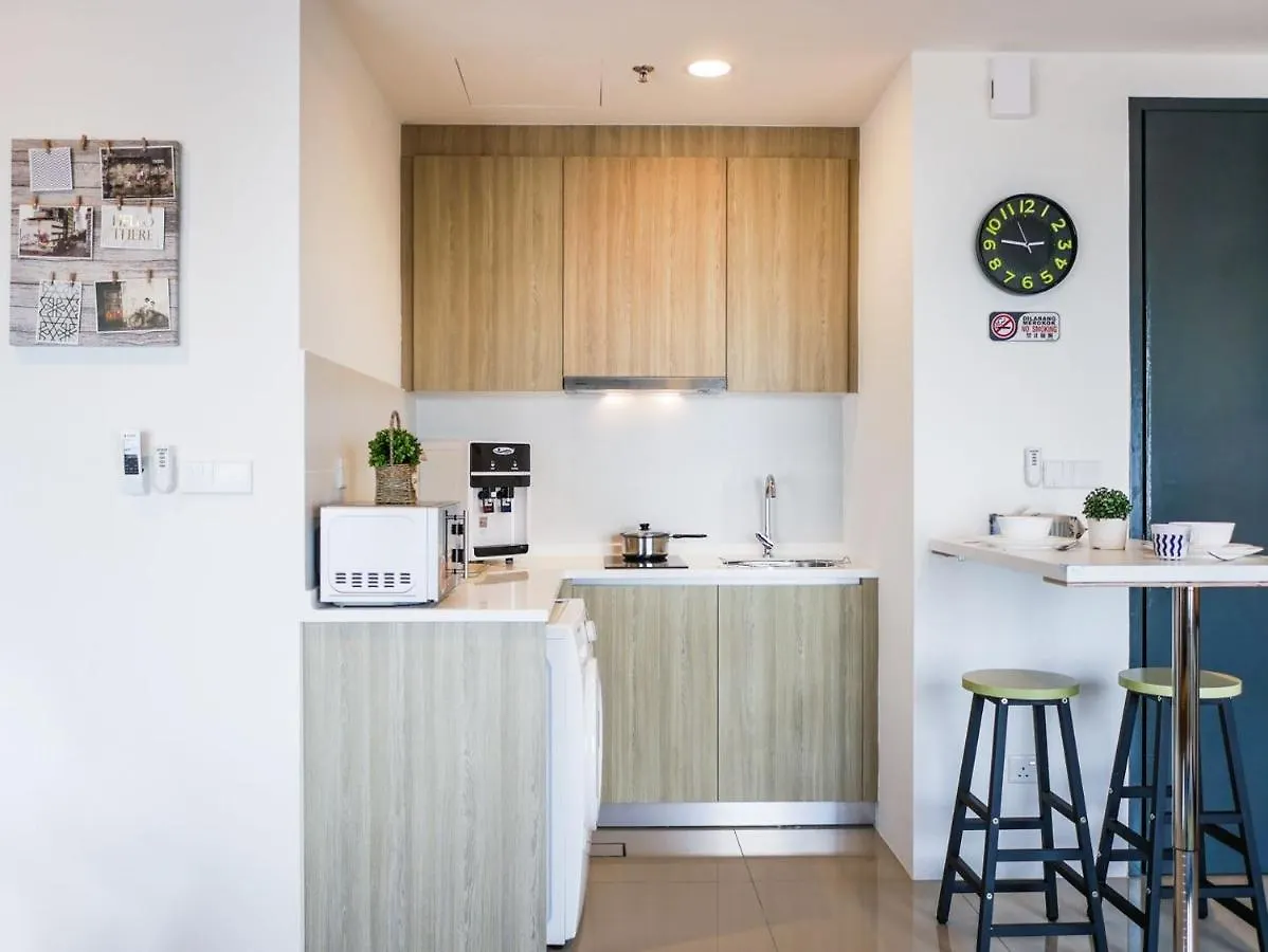 Tropicana 218 Macalister Studio With Seaview George Town Aparthotel